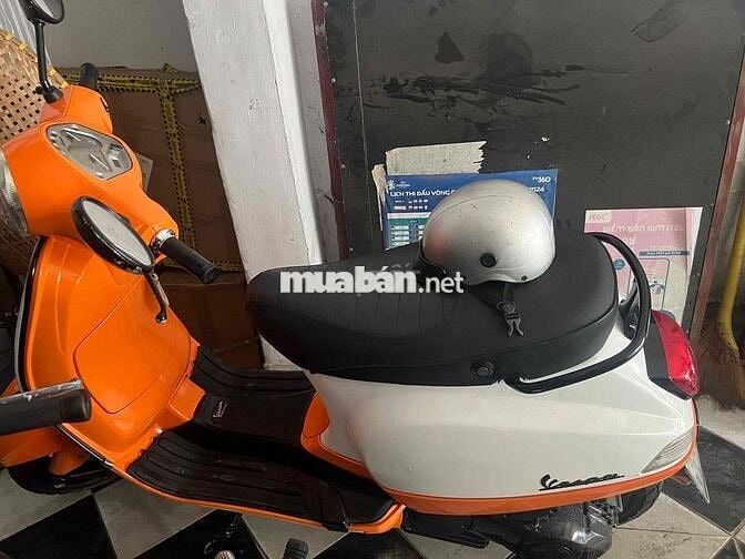Piaggio Vespa LX150 Cam trắng đã sử dụng