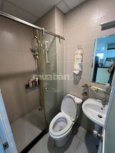 Giá 13tr/th, Chung cư Screc, 68m2, 2PN, 2WC, Nội thất, Trường Sa, Q3.