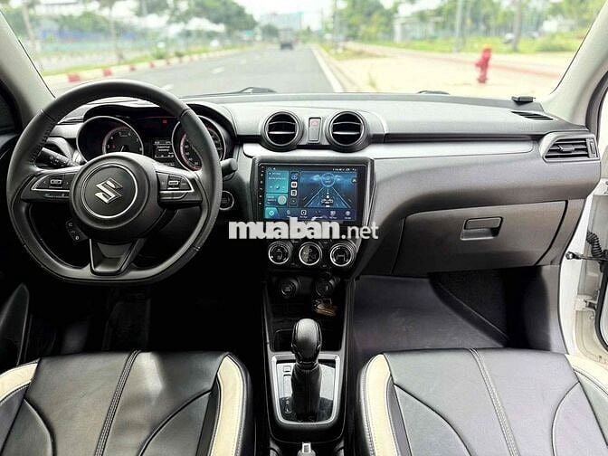 Suzuki Swift 2022 Trắng Nhiều Options Độ