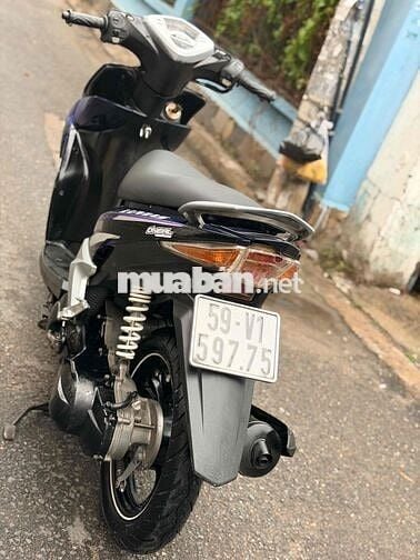 Yamaha Luvias Xanh đen