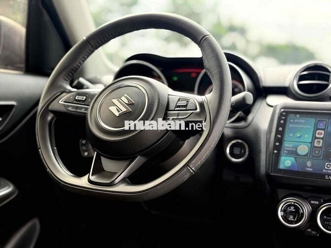 Suzuki Swift 2022 Trắng Nhiều Options Độ