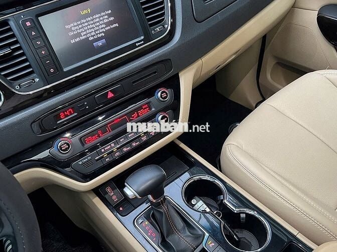 Kia Sedona DAT Luxury 2021 Đỏ mận 68.000 km