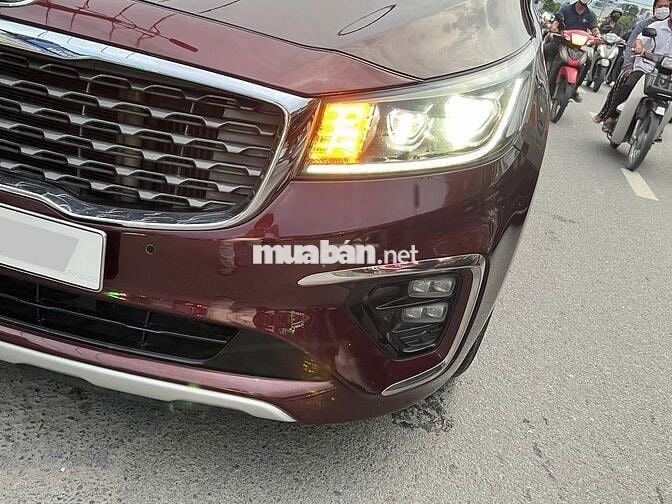 Kia Sedona DAT Luxury 2021 Đỏ mận 68.000 km