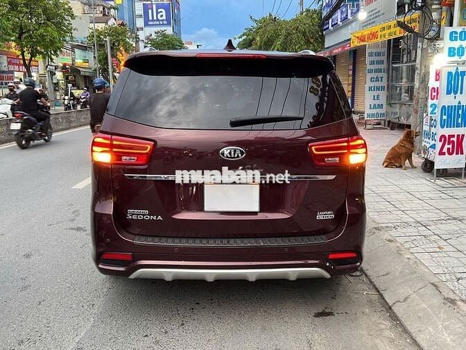 Kia Sedona DAT Luxury 2021 Đỏ mận 68.000 km