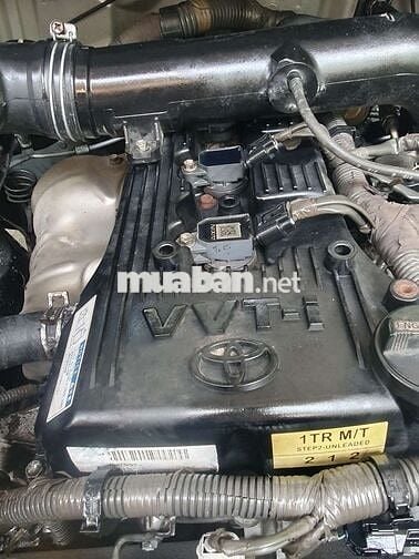 Toyota Innova 2010 8 chỗ Bạc