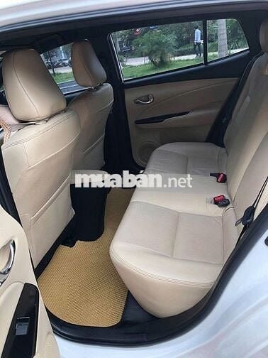Toyota Yaris Trắng Số tự động