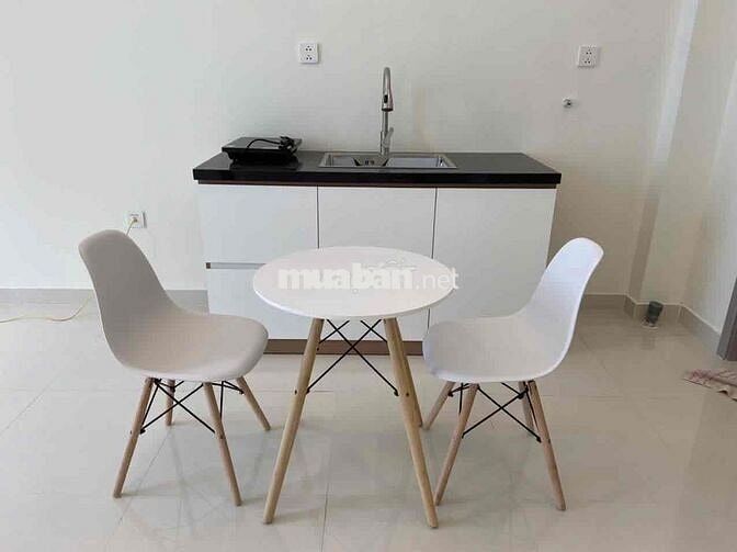 PHÒNG MỚI CÓ MÁY LẠNH GẦN NGÃ TƯ HÀNG XANH