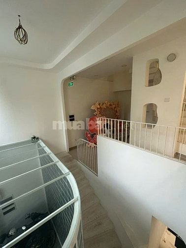 CHO THUÊ NHÀ MẶT TIỀN BÀU CÁT 3, P. BẢY HIỀN, 12x17m, trệt, 3 lầu, 10P