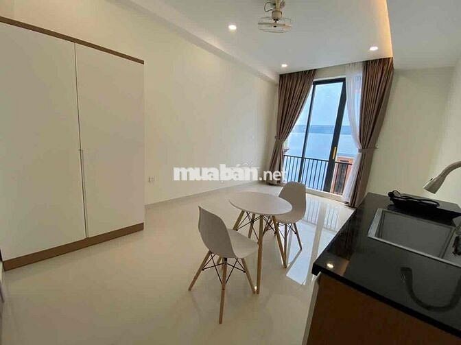 PHÒNG MỚI CÓ MÁY LẠNH GẦN NGÃ TƯ HÀNG XANH