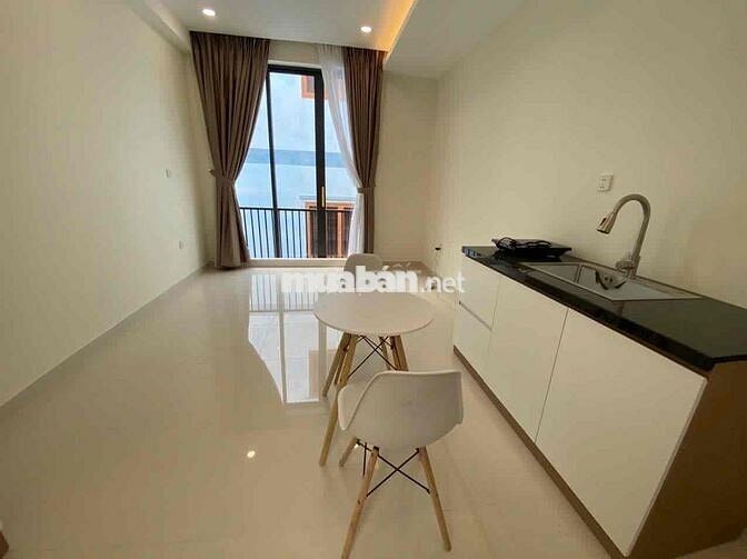 PHÒNG MỚI CÓ MÁY LẠNH GẦN NGÃ TƯ HÀNG XANH