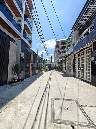 Đất lớn ngang 18,8m. Giá đầu tư tốt nhất phường Bình Hưng Hòa.