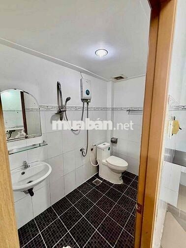 Cho Thuê Nhà DT 6x16 1Trệt 1Lửng 2Pn 1Wc Sân Thoáng Mát Hẻm 1/ Ngắn