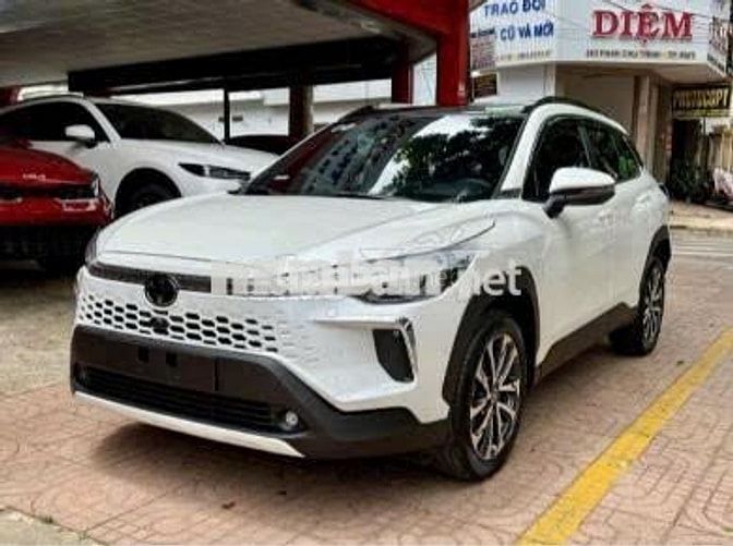 Toyota Corolla Cross 1.8V 2024 - 790 Triệu