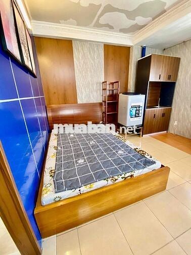 Phòng full nội thất ban công có máy giặt gần cv làng hoa