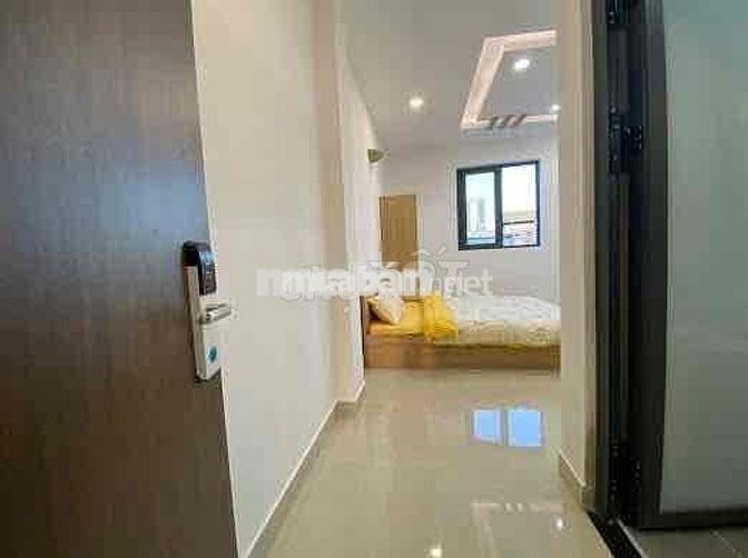 Cho thuê phòng cửa sổ to ngay chợ Hoà Hưng gần Vạn Hạnh mall quận 10