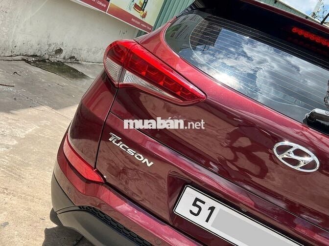 Hyundai Tucson ATH 2017 màu đỏ pha lê