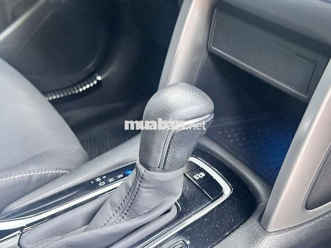 Toyota Hà Đông bán Corolla Cross 1.8V 2025