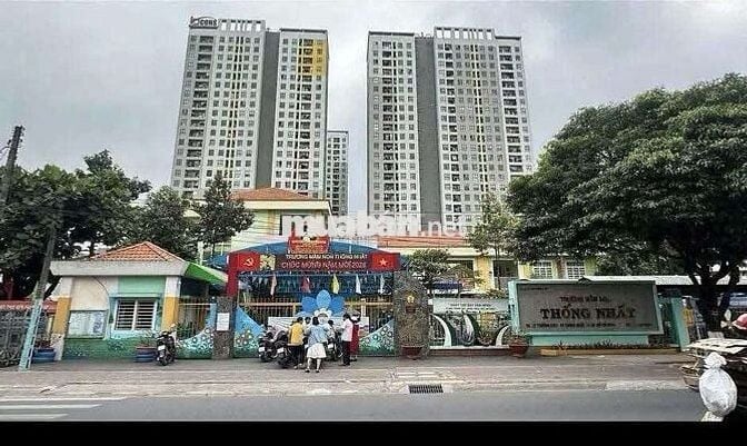 nhà 1 trệt 2 lầu Lý Thường Kiệt gần tiểu học Dĩ An C