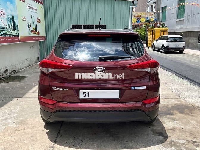 Hyundai Tucson ATH 2017 màu đỏ pha lê