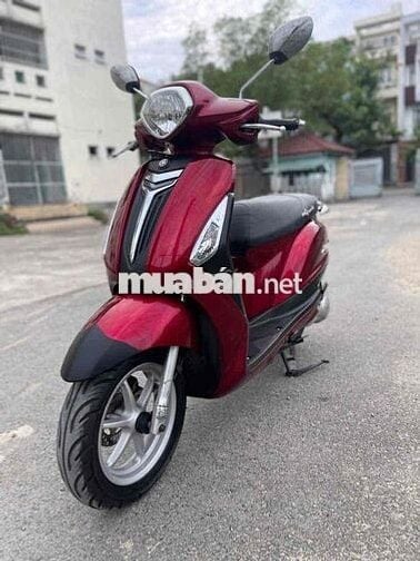 Grande 2016 màu Đỏ , xe giấy tờ 9 chủ , xe zin đep