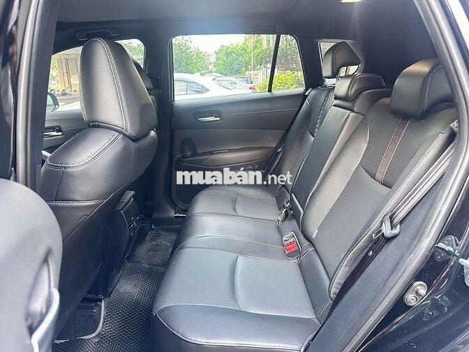 Toyota Hà Đông bán Corolla Cross 1.8V 2025