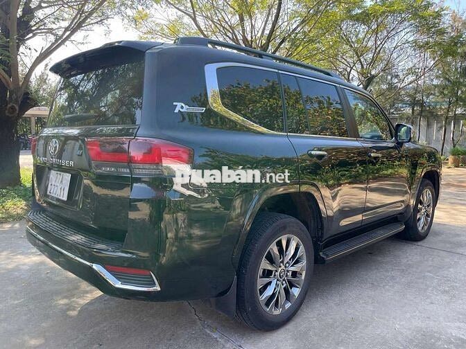 Toyota Land Cruiser 2024 Đen 18000 km