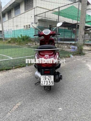 Grande 2016 màu Đỏ , xe giấy tờ 9 chủ , xe zin đep