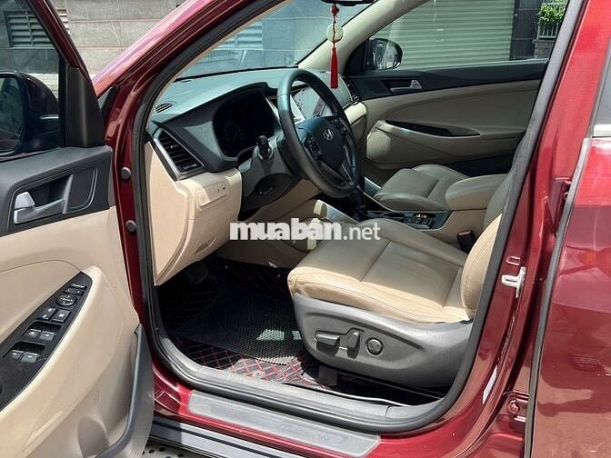 Hyundai Tucson ATH 2017 màu đỏ pha lê