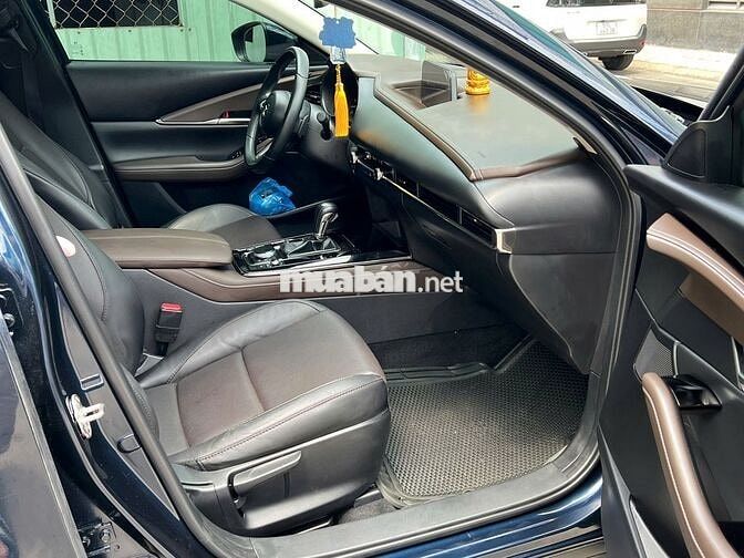 Mazda CX-30 Premium 2023 Xanh đen 9000 km