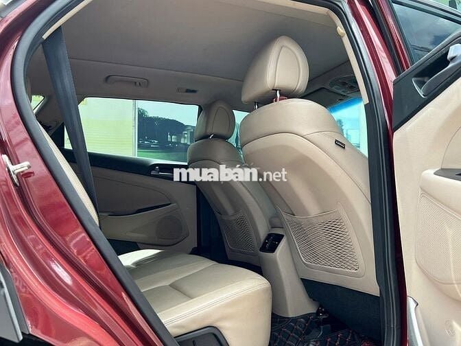 Hyundai Tucson ATH 2017 màu đỏ pha lê