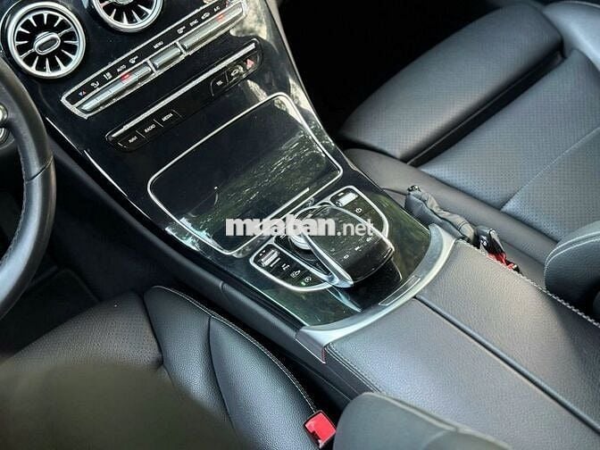 Mercedes-Benz C180 2020 Đen 50000 km