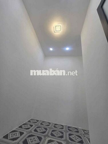 Nhà Mặt Tiền Hẻm 6M - Kinh Doanh Tốt