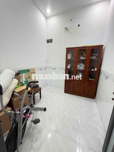 Nhà 2 phòng hẻm 9 Phạm Ngọc Hưng