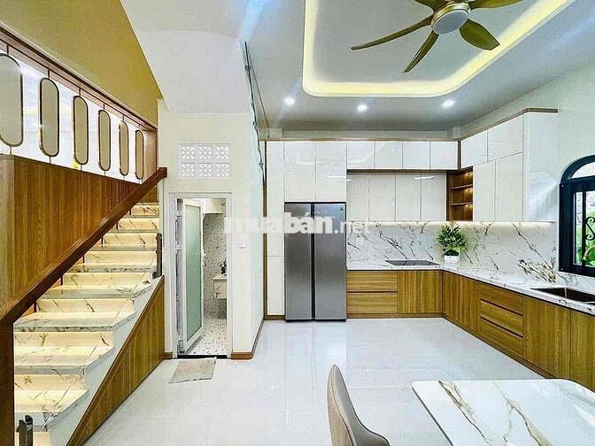 BÁN NHANH SIÊU PHẨM NHÀ ĐẸP CHỈ 8,X TỶ ĐƯỜNG Ô TÔ