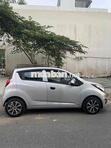Chevrolet Spark 2016 Bạc 5 chỗ