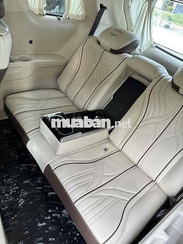 Kia Carnival Sig 7S Limosine Vip 2023 Full Xăng