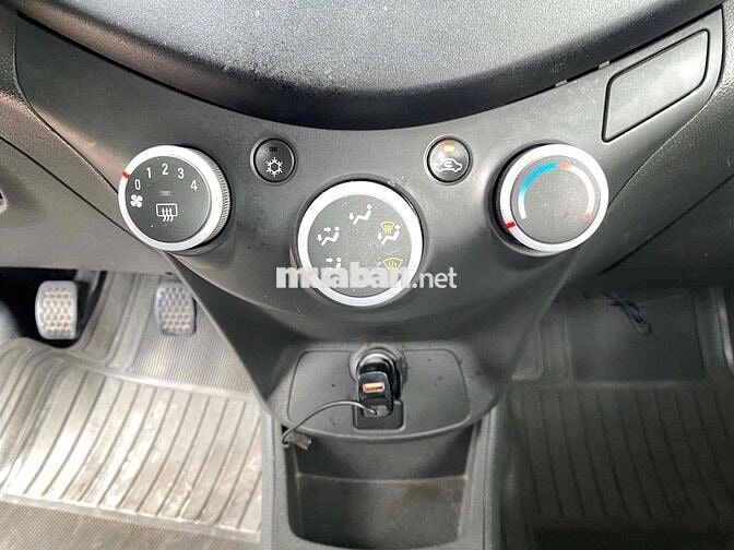 Chevrolet Spark 2016 Bạc 5 chỗ