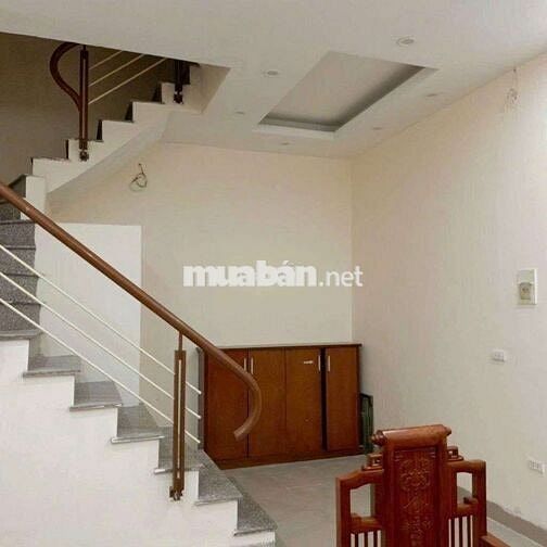 Cho thuê nhà Văn Hương 29m², 4 tầng, 2PN, nhận nhà ngay, 9 triệu/tháng