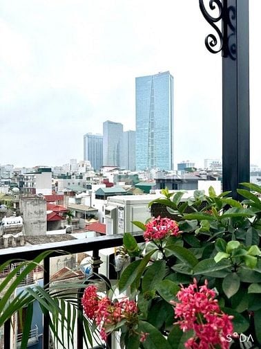 Bán Nhà Dòng Tiền CHDV Đội Cấn Xây 7 Tầng 17 Căn Hộ Khép Kín MT 6,5M