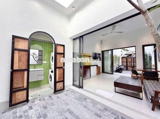 NHÀ SÂN VƯỜN - GẦN BIỂN - 2 PHÒNG NGỦ - FULL NỘI THẤT - BẮC NHA TRANG