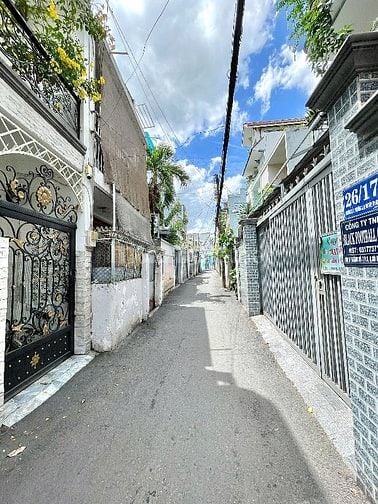 Nhà Gần Sân Bay Giá 78tr/m2 siêu rẻ trung tâm Gò Vấp phạm văn đồng