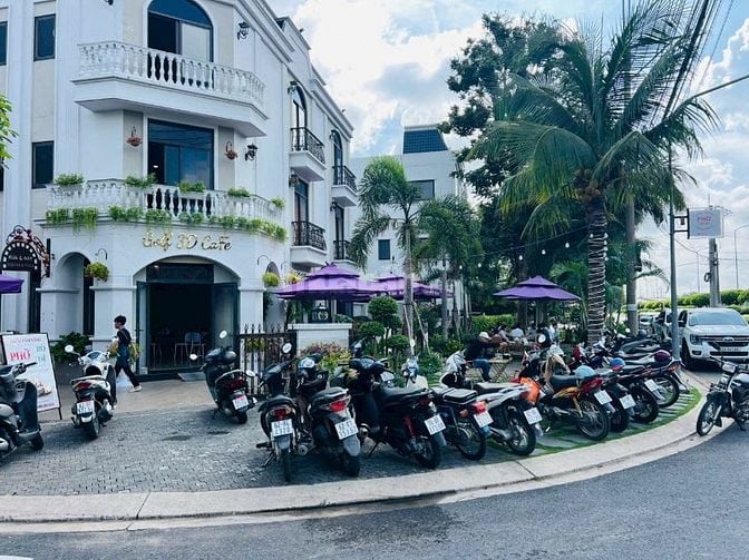Nhà phố, biệt thự liền kề đã có sổ hồng riêng