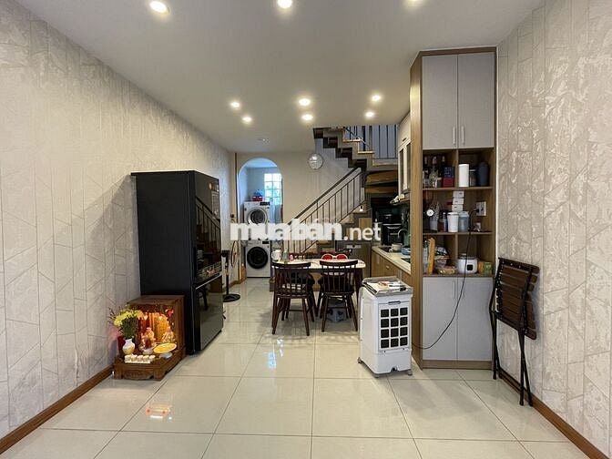 Nhà mới sạch đẹp, tối giản, hẻm xe hơi gần Lotte Mart Nguyễn Văn Lượng