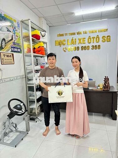 Tuyển Nữ CSKH Sale Khoá Học Lái Xe Ô Tô