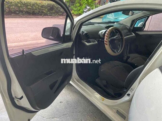 Chevrolet Spark 2017 Trắng san