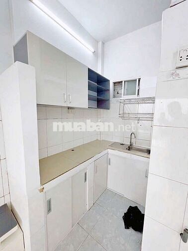 Cho thuê nhà nguyên căn hẻm 308 Huỳnh Tấn Phát 