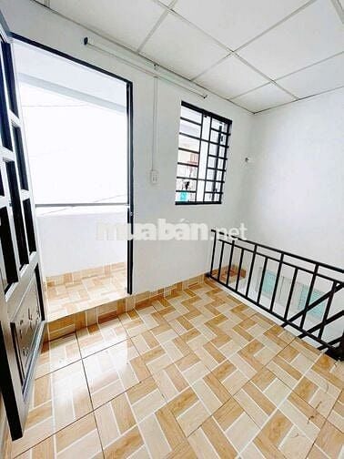Cho thuê nhà nguyên căn hẻm 308 Huỳnh Tấn Phát 