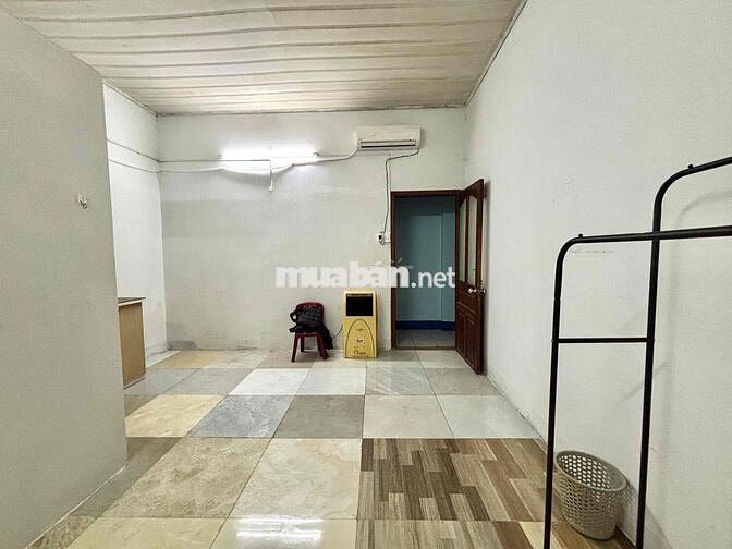 PHÒNG STUDIO MÁY LẠNH CẠNH CVPM, CĐ FPT