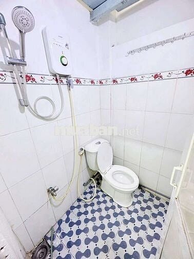 Cho thuê nhà nguyên căn hẻm 308 Huỳnh Tấn Phát 