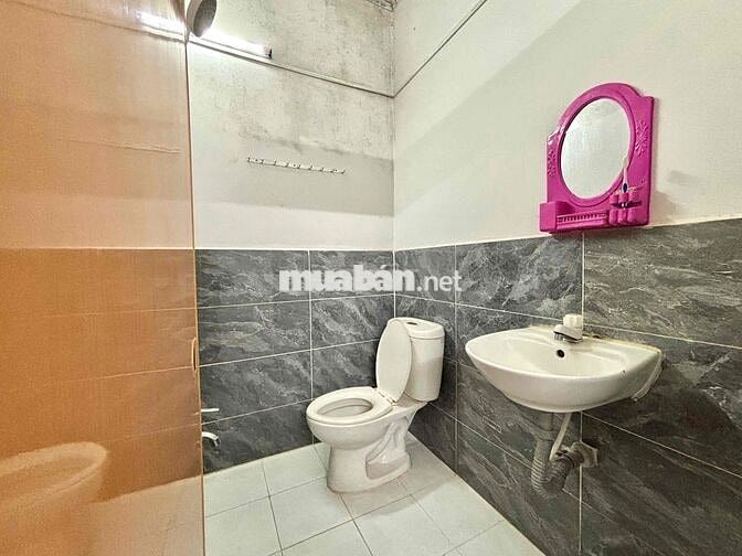 PHÒNG STUDIO MÁY LẠNH CẠNH CVPM, CĐ FPT
